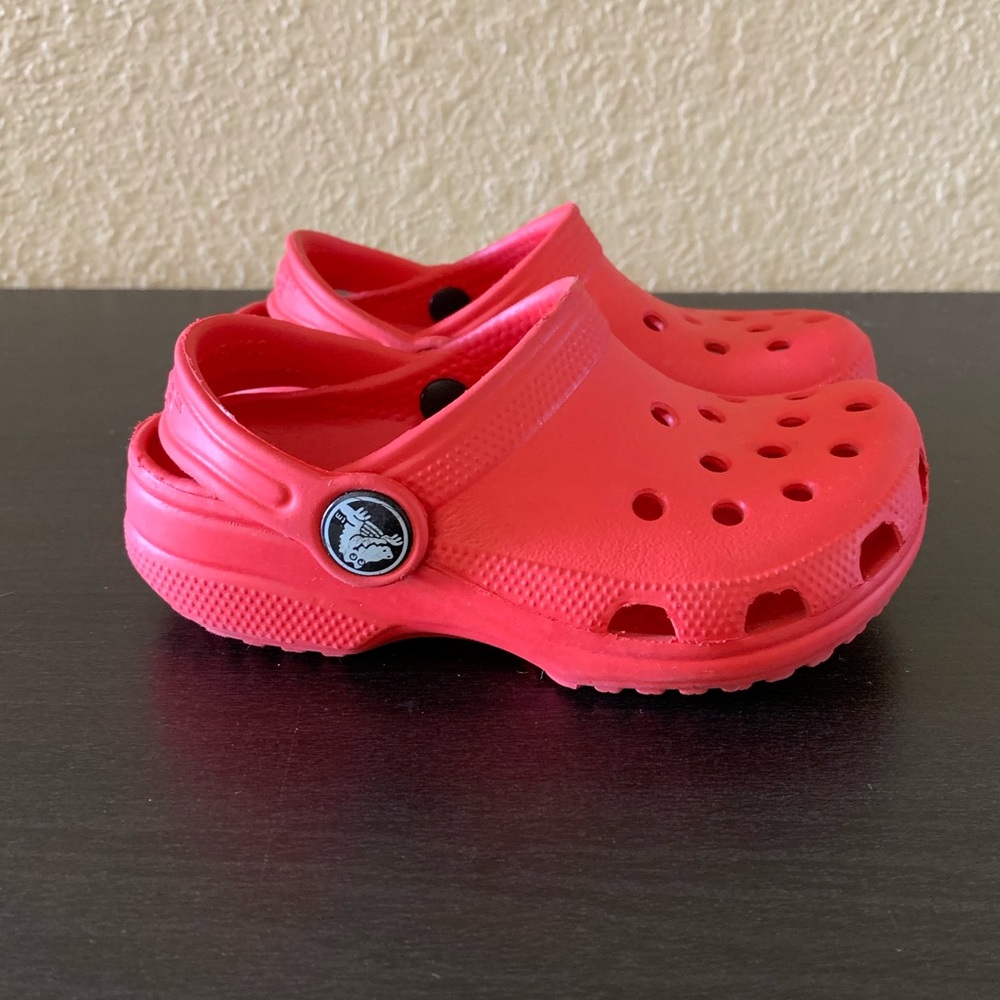 Kids Crocs Littles Clogs Size 6/7